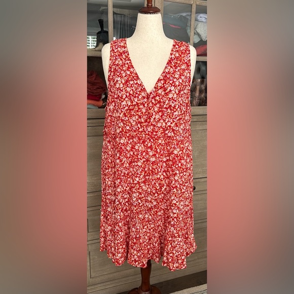 NWT Floral Red Sleeveless Dress with Tie Back -3X - Picture 2 of 10